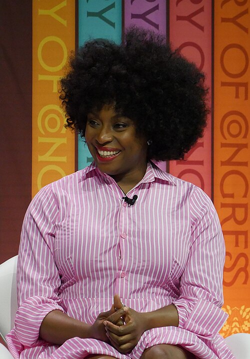 チママンダ・ンゴズィ・アディーチェ(2025年・全米図書祭)